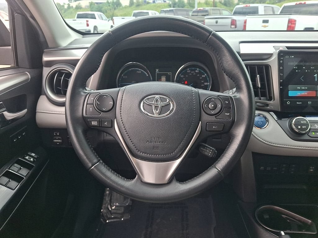 Used 2017 Toyota RAV4 Limited AWD/4WD image 20