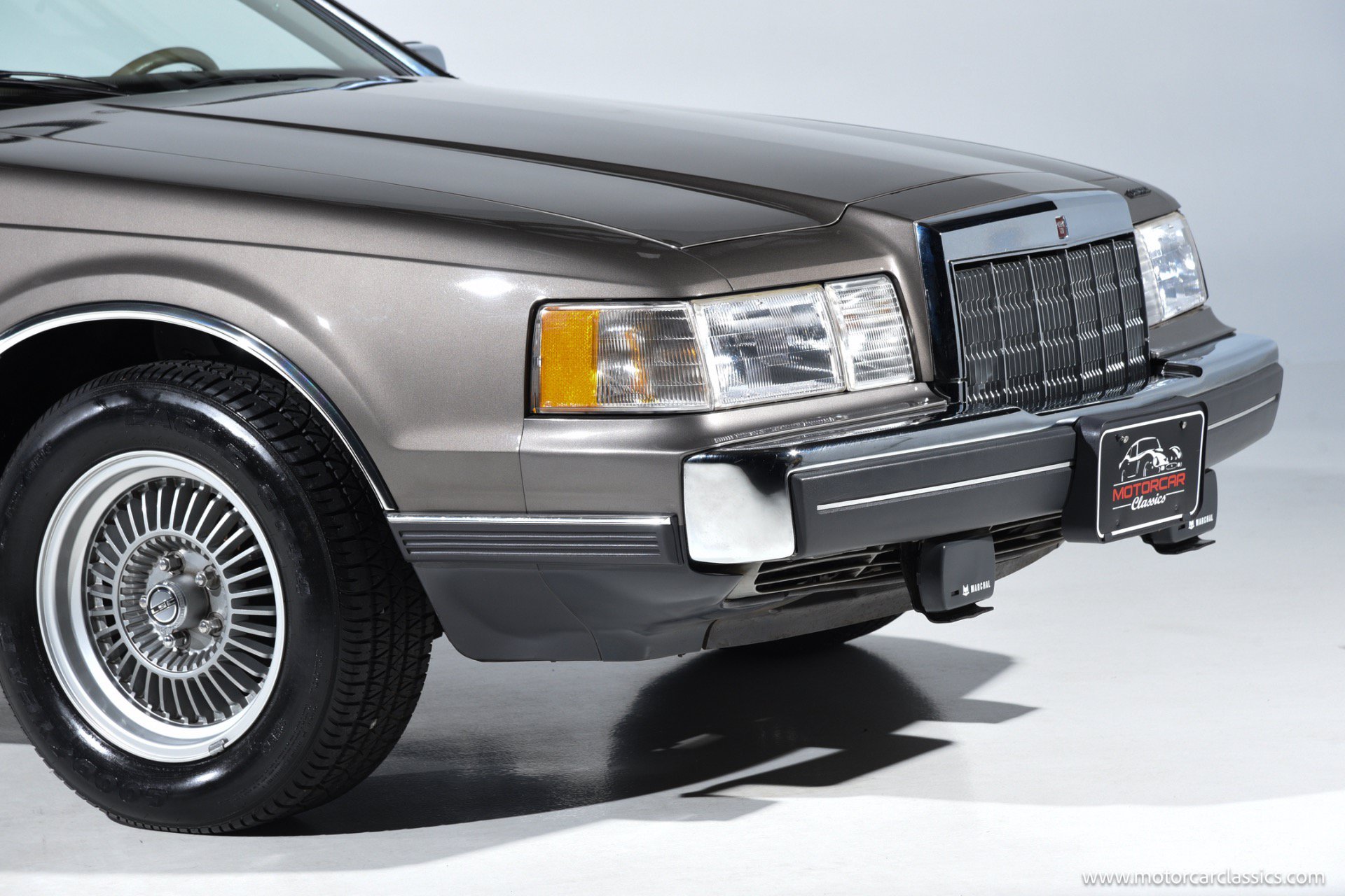 Used 1988 Lincoln Mark VII LSC RWD image 14