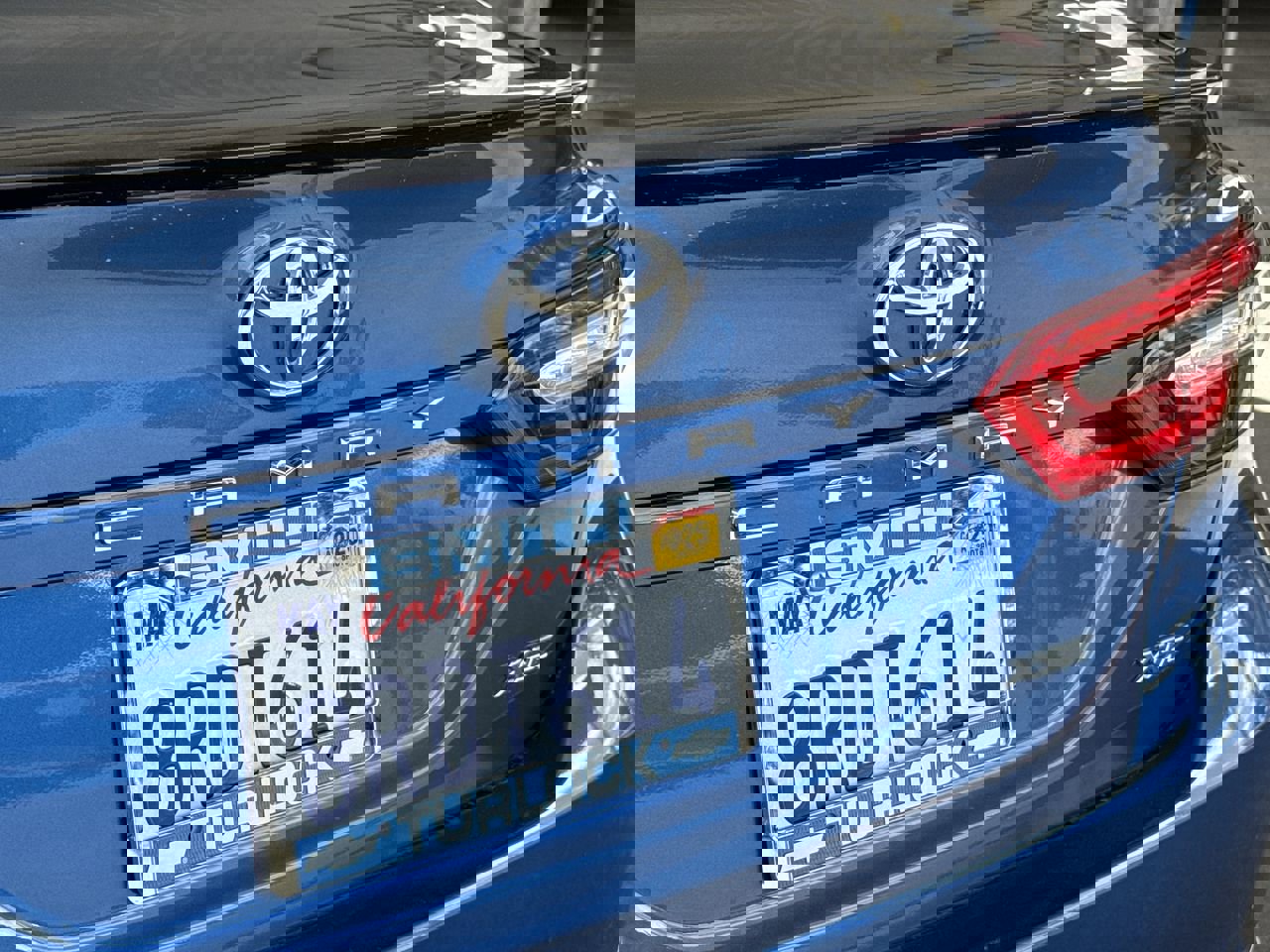 Used 2020 Toyota Camry XSE image 30