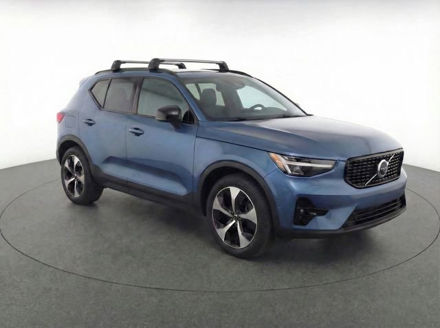 Used 2023 Volvo XC40 B5 Plus w/ Driver Assist Package image 32