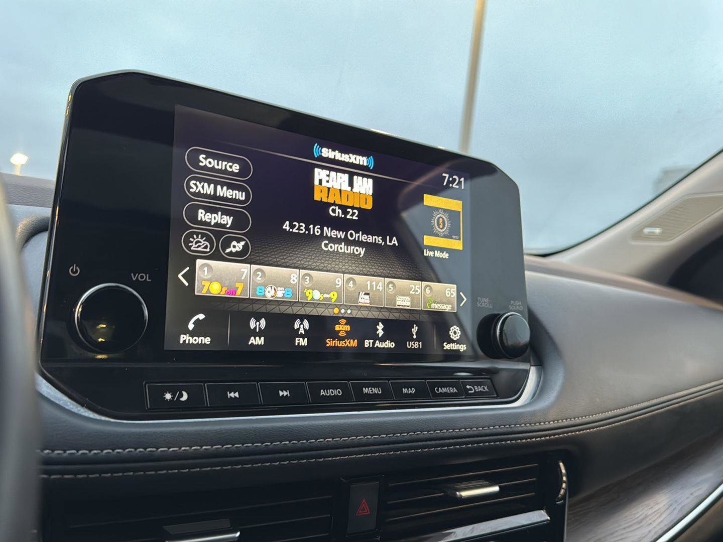 Used 2023 Nissan Rogue Platinum w/ Platinum Premium Package FWD image 22