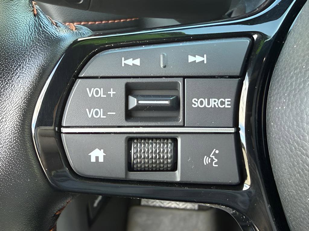 Certified 2025 Honda HR-V Sport image 15