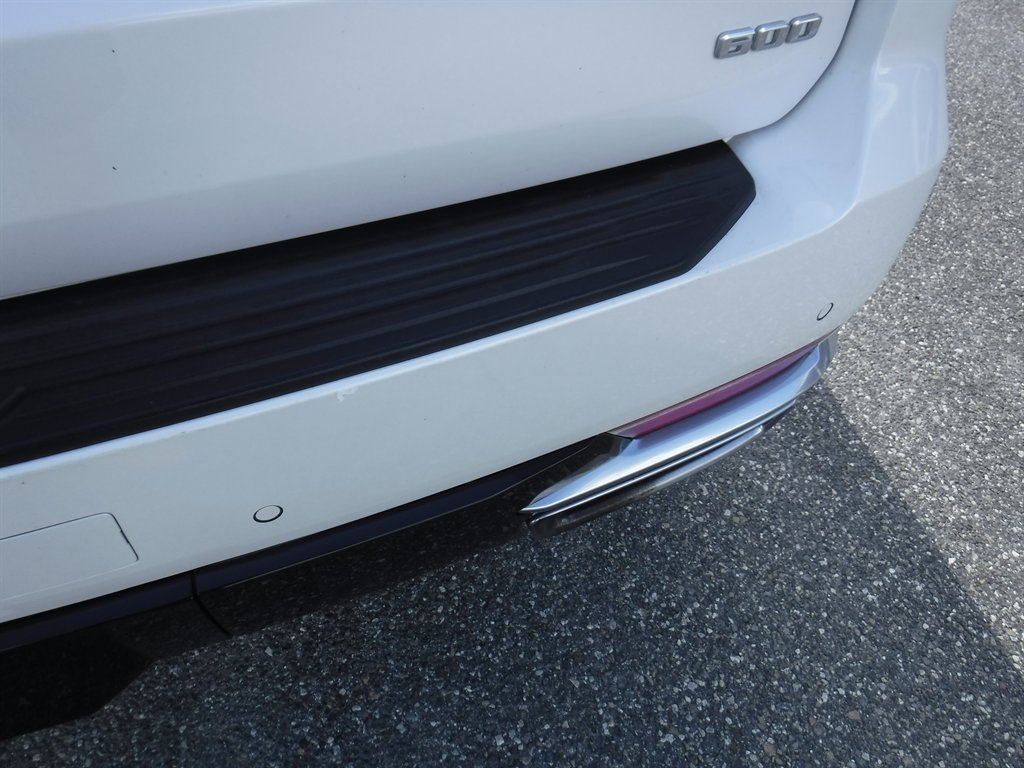 Used 2023 Cadillac Escalade ESV Premium Luxury image 6