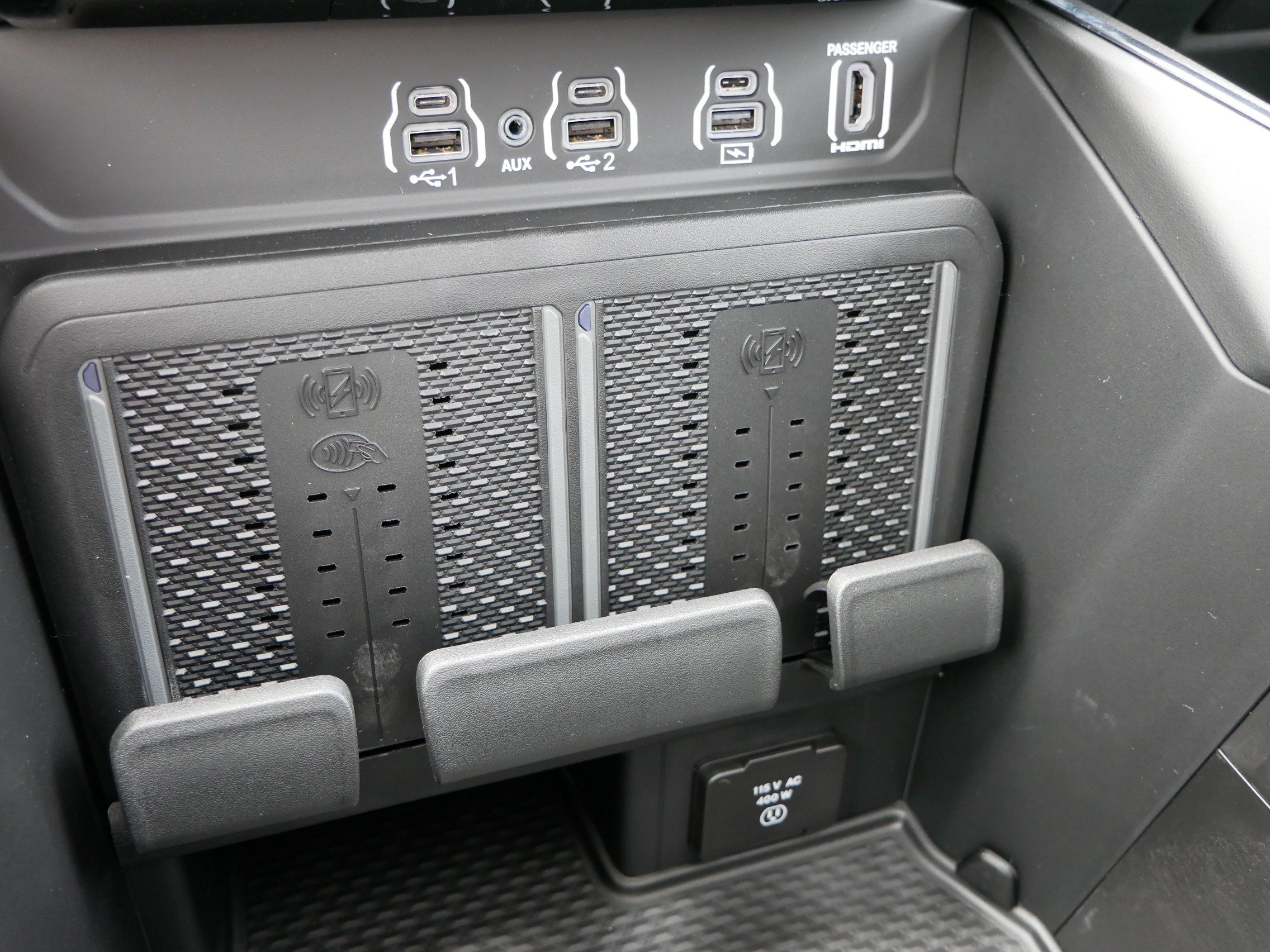New 2026 RAM 1500 Laramie w/ Night Edition AWD/4WD image 17