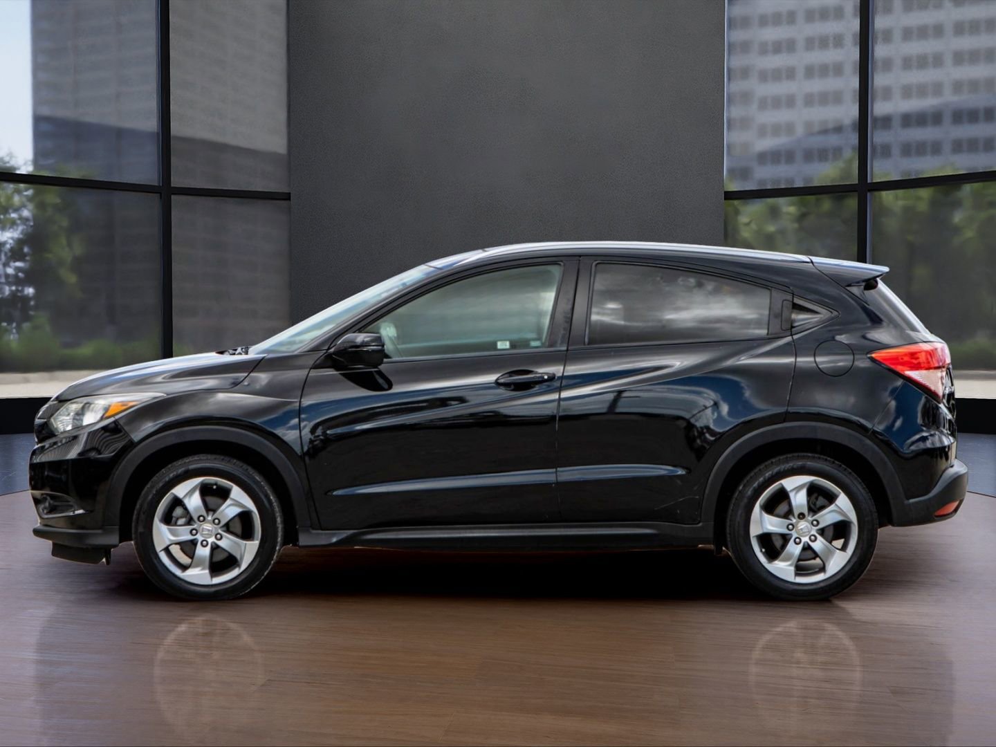 Used 2017 Honda HR-V EX-L image 8