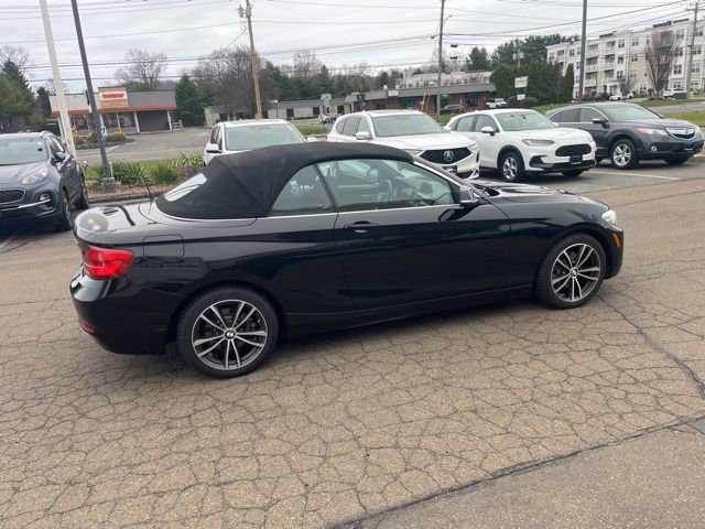 Used 2019 BMW 230i xDrive Convertible image 9
