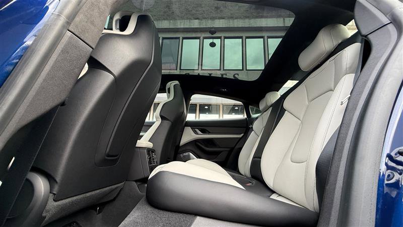 Used 2022 Porsche Taycan Turbo S w/ Premium Package image 20