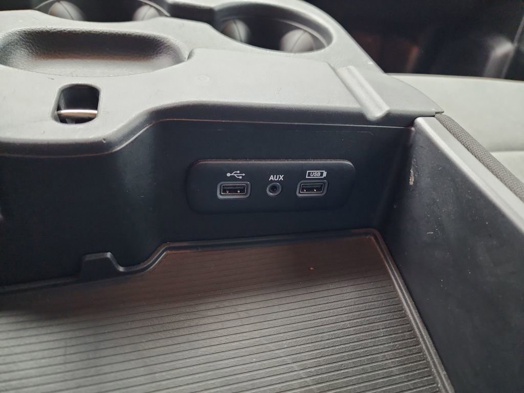 Used 2024 RAM 1500 Classic SLT image 33