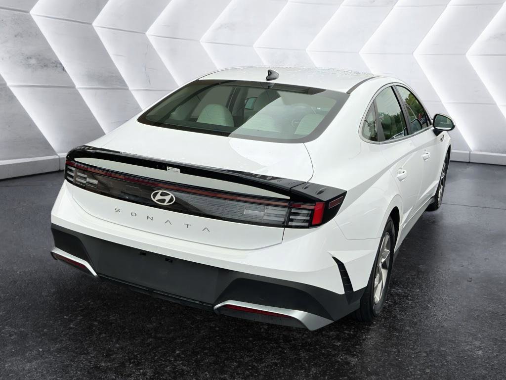 Certified 2025 Hyundai Sonata SE image 5