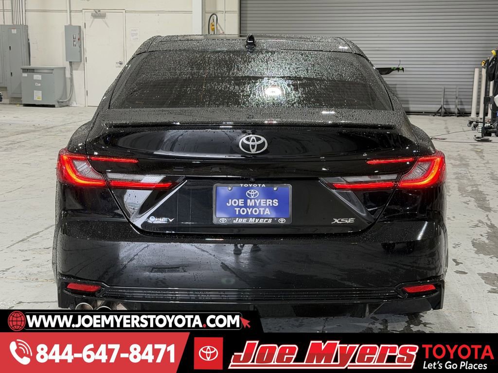 Used 2025 Toyota Camry XSE image 8