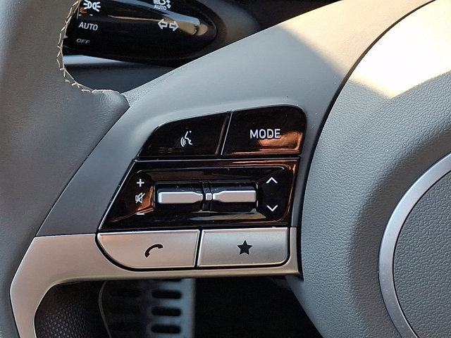 Certified 2025 Hyundai Elantra Sport image 20