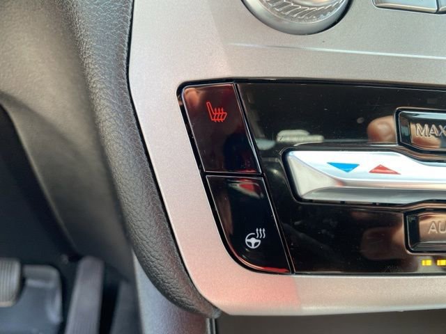 Used 2022 Ford Explorer XLT w/ Equipment Group 202A image 28