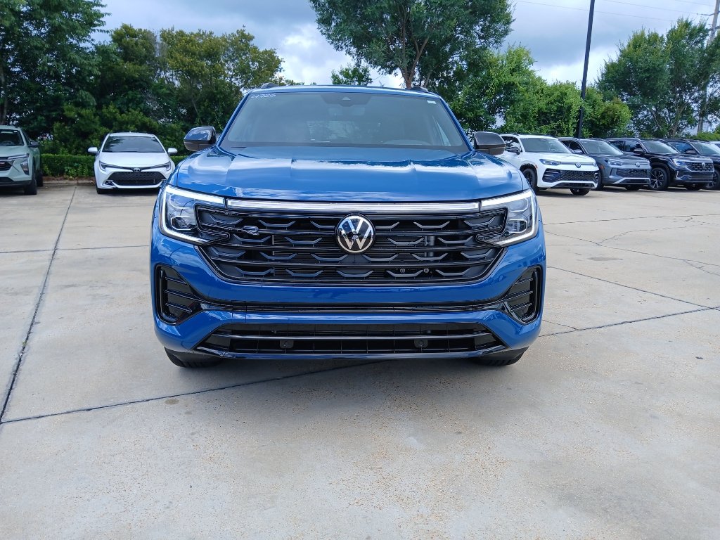 New 2026 Volkswagen Atlas Cross Sport SEL R-Line AWD/4WD image 2