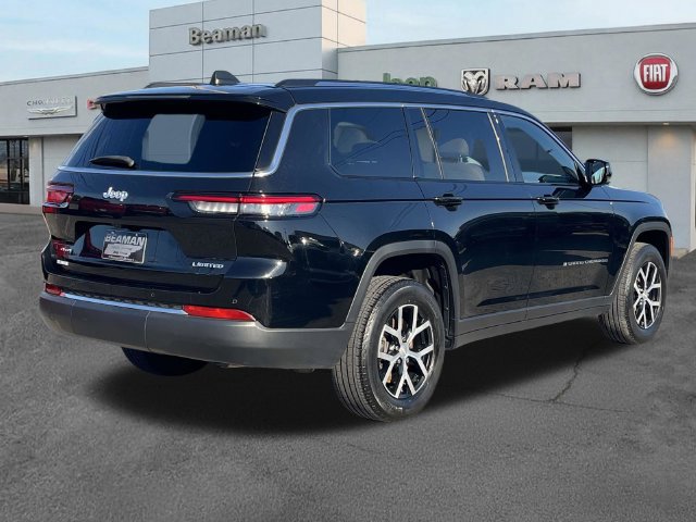 Used 2023 Jeep Grand Cherokee L Limited AWD/4WD image 7