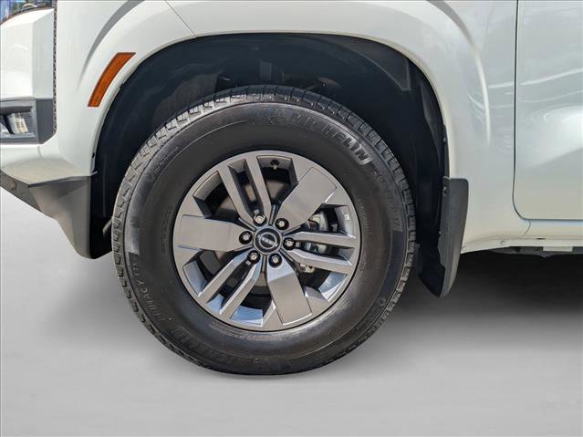 Certified 2025 Nissan Frontier SV w/ SV Convenience Package image 22