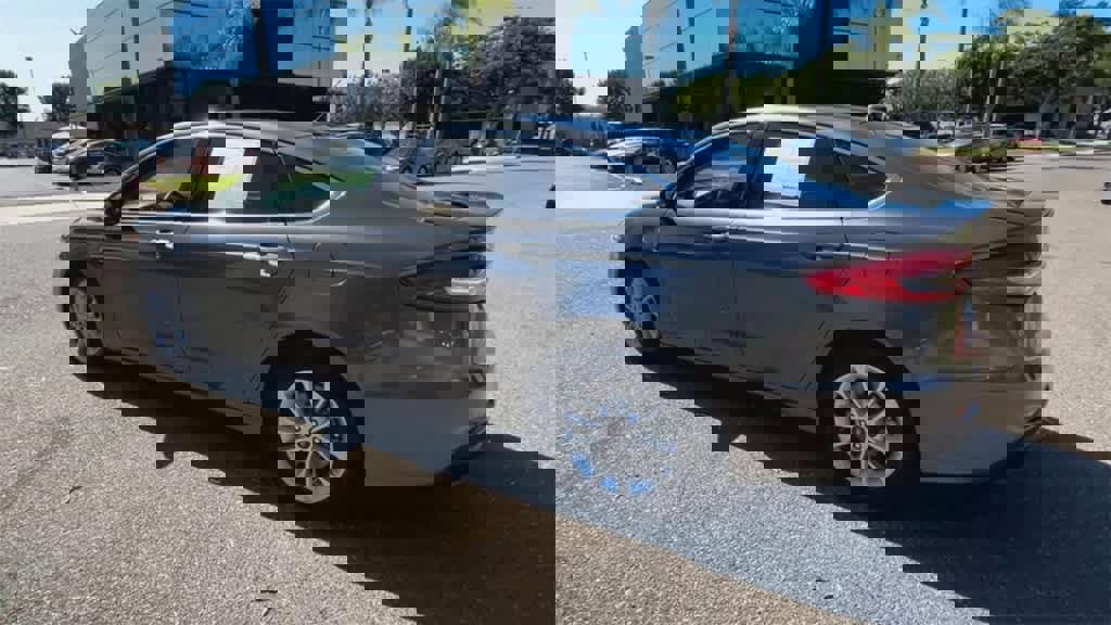 Used 2020 Ford Fusion Energi Titanium image 6