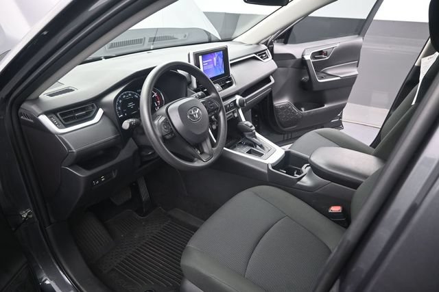 Used 2025 Toyota RAV4 LE FWD image 4