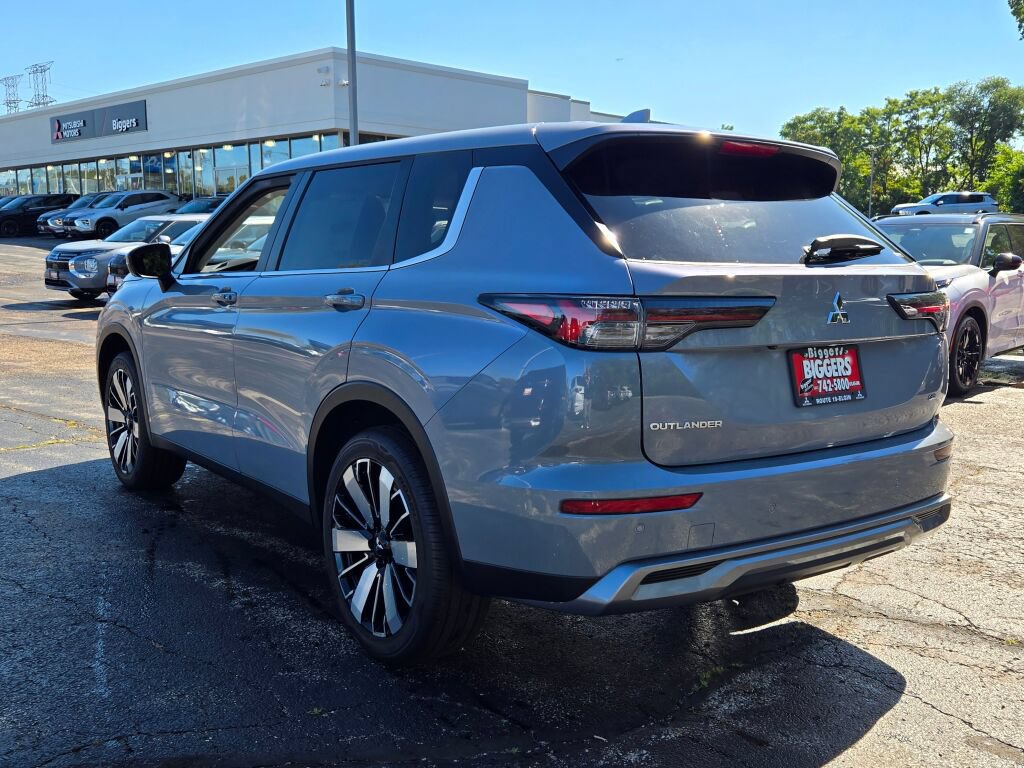 New 2026 Mitsubishi Outlander SE AWD/4WD image 12