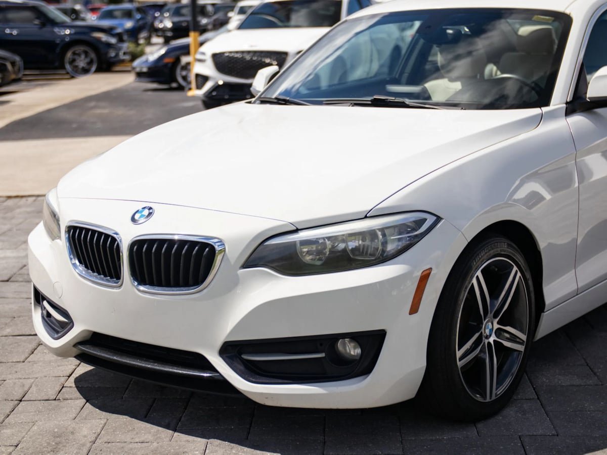 Used 2017 BMW 230i Coupe RWD image 5