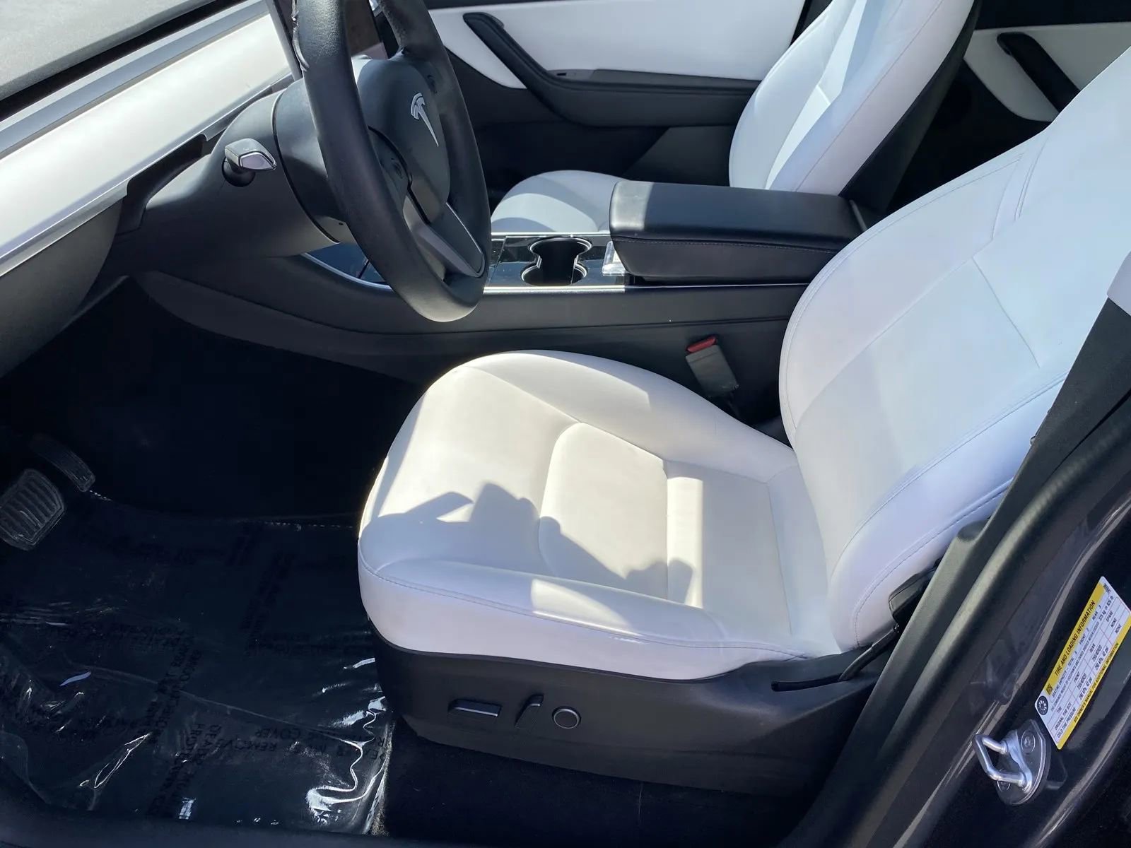 Used 2021 Tesla Model Y Long Range AWD/4WD image 11