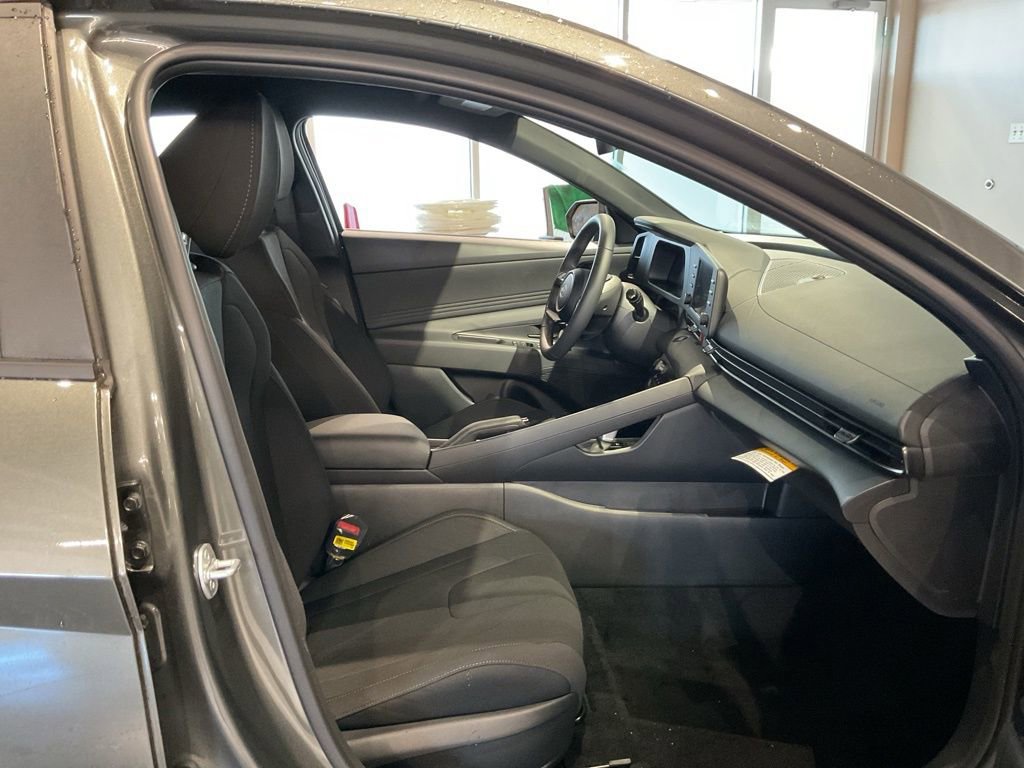 New 2026 Hyundai Elantra Sport image 21