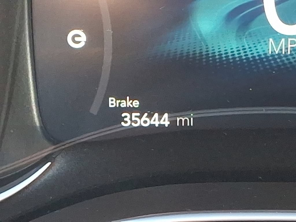 Used 2022 Chrysler Pacifica Pinnacle FWD image 23