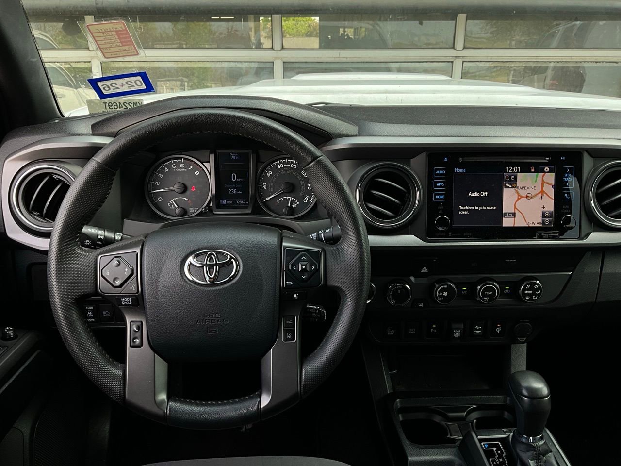 Used 2019 Toyota Tacoma TRD Sport w/ Technology Package image 13