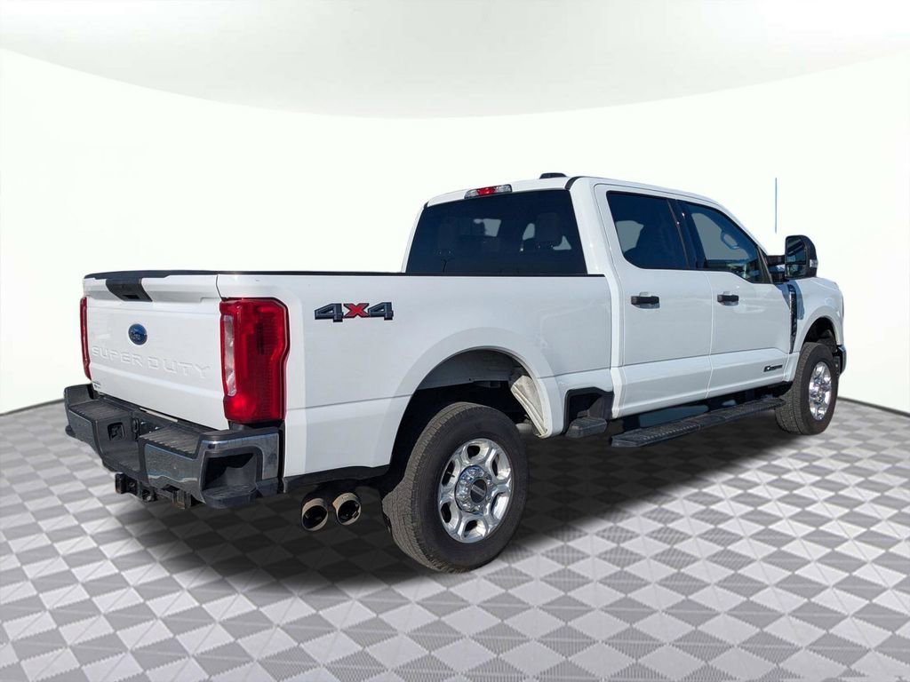 Used 2026 Ford F250 XLT image 3