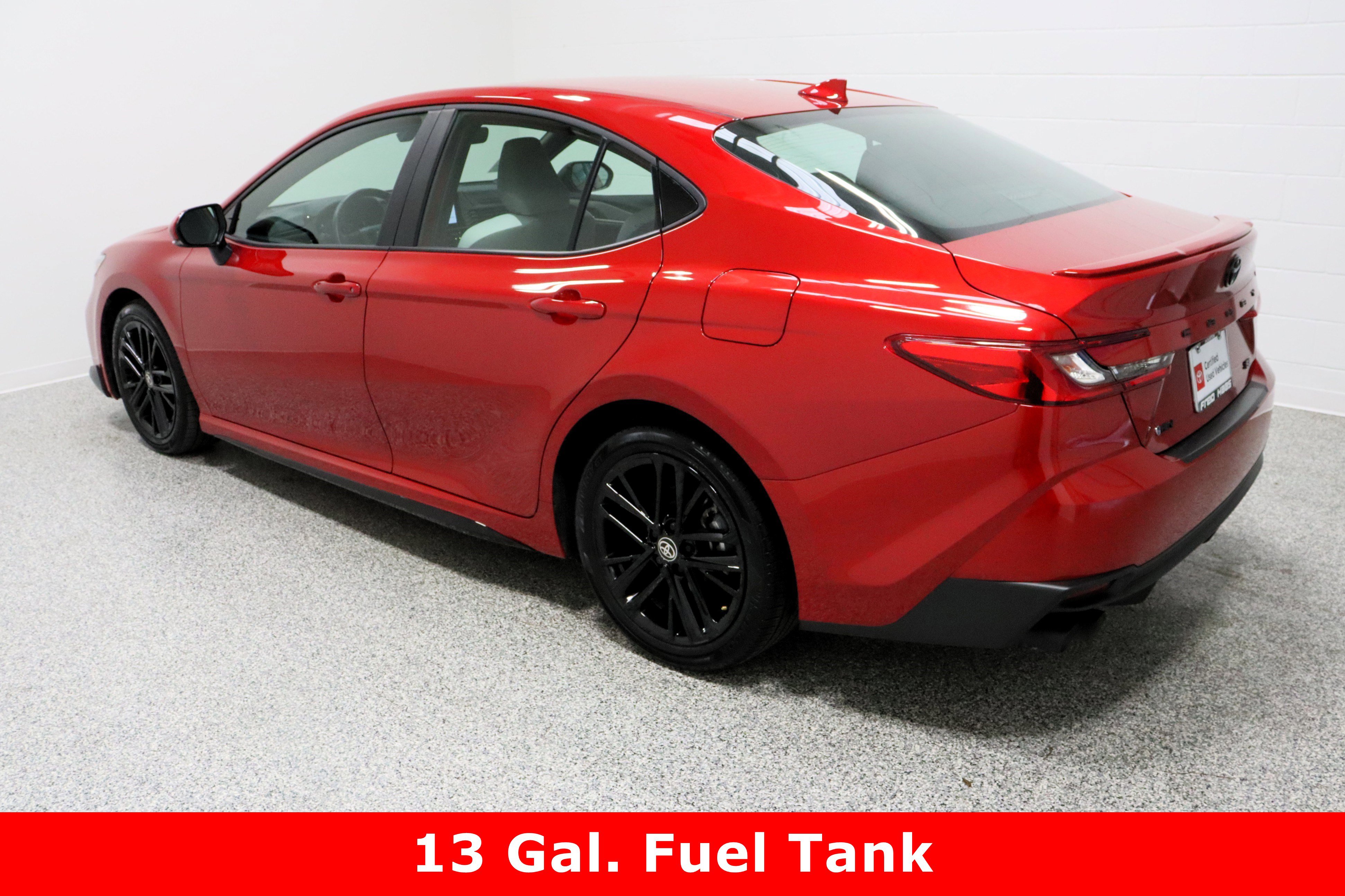 Certified 2025 Toyota Camry SE image 9