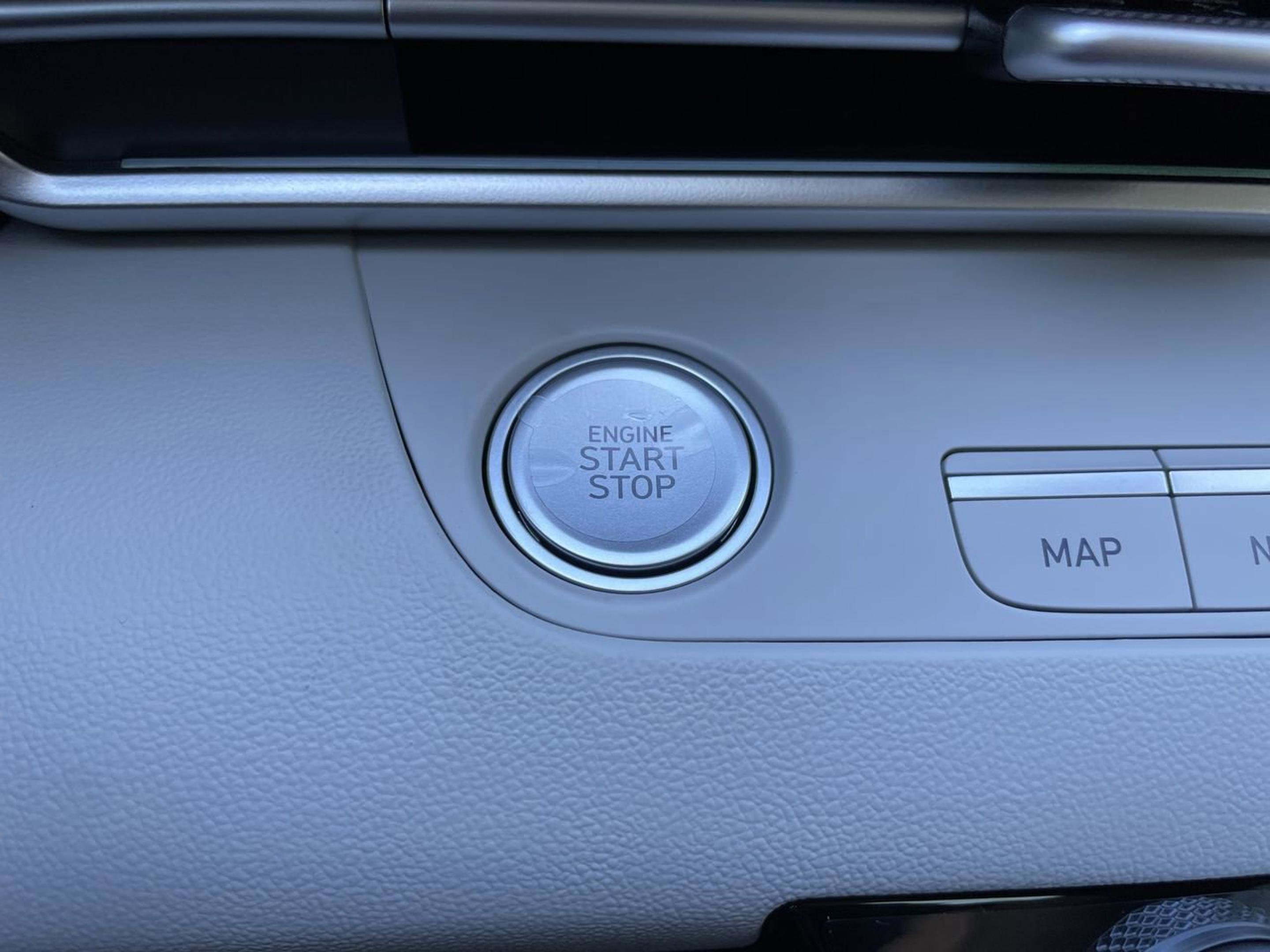 New 2026 Hyundai Elantra Limited image 19