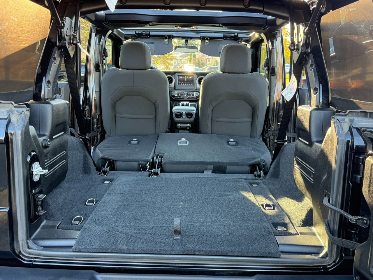 Used 2019 Jeep Wrangler Unlimited Sport S image 37