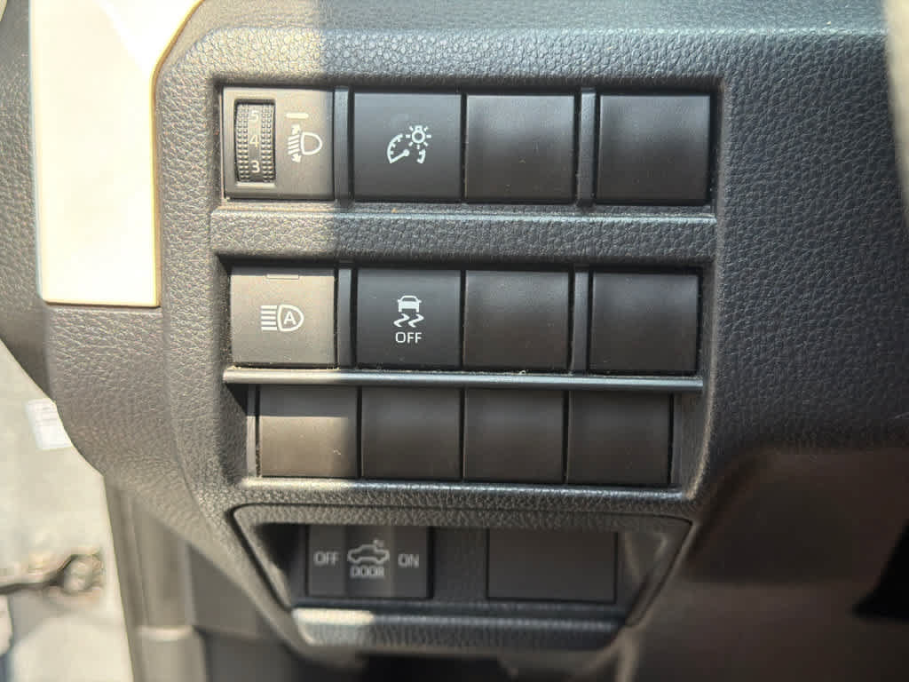 Used 2024 Toyota Tacoma TRD Off-Road AWD/4WD image 34