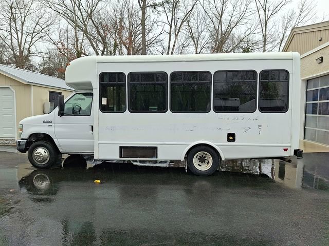Used 2015 Ford E-350 and Econoline 350 Super Duty RWD image 5
