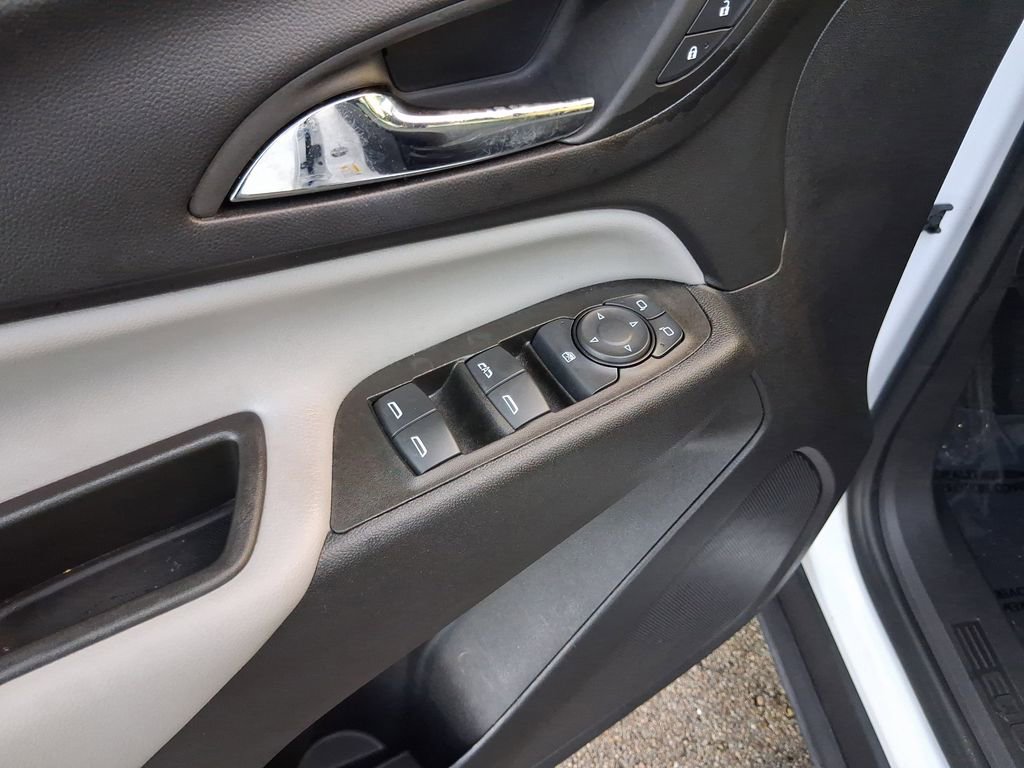 Used 2024 Chevrolet Equinox LS FWD image 15