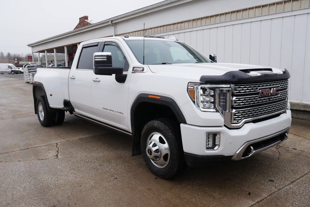 Used 2023 GMC Sierra 3500 Denali w/ Denali Ultimate Package image 2