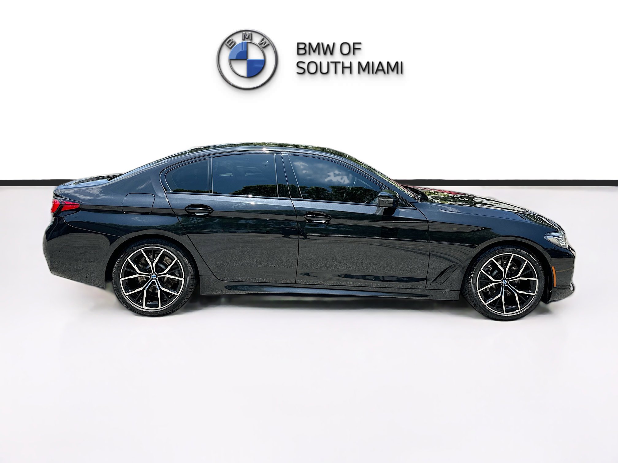 Certified 2023 BMW 530i w/ M Sport Package RWD image 8