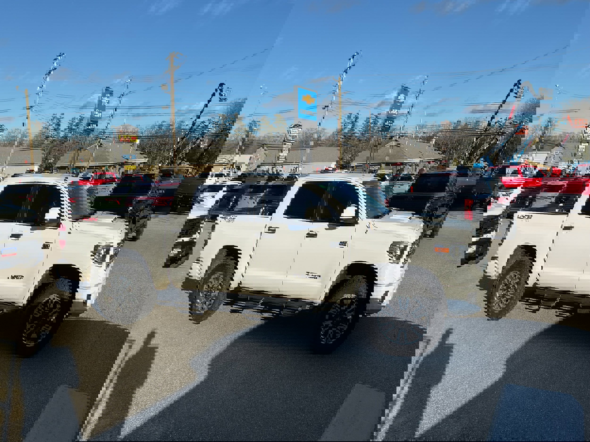 Used 2018 Toyota Tundra SR5 image 2