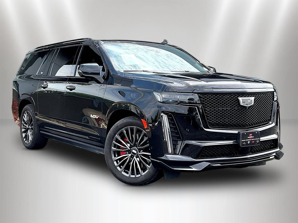 Used 2023 Cadillac Escalade ESV V w/ LPO, ONYX Package AWD/4WD image 3