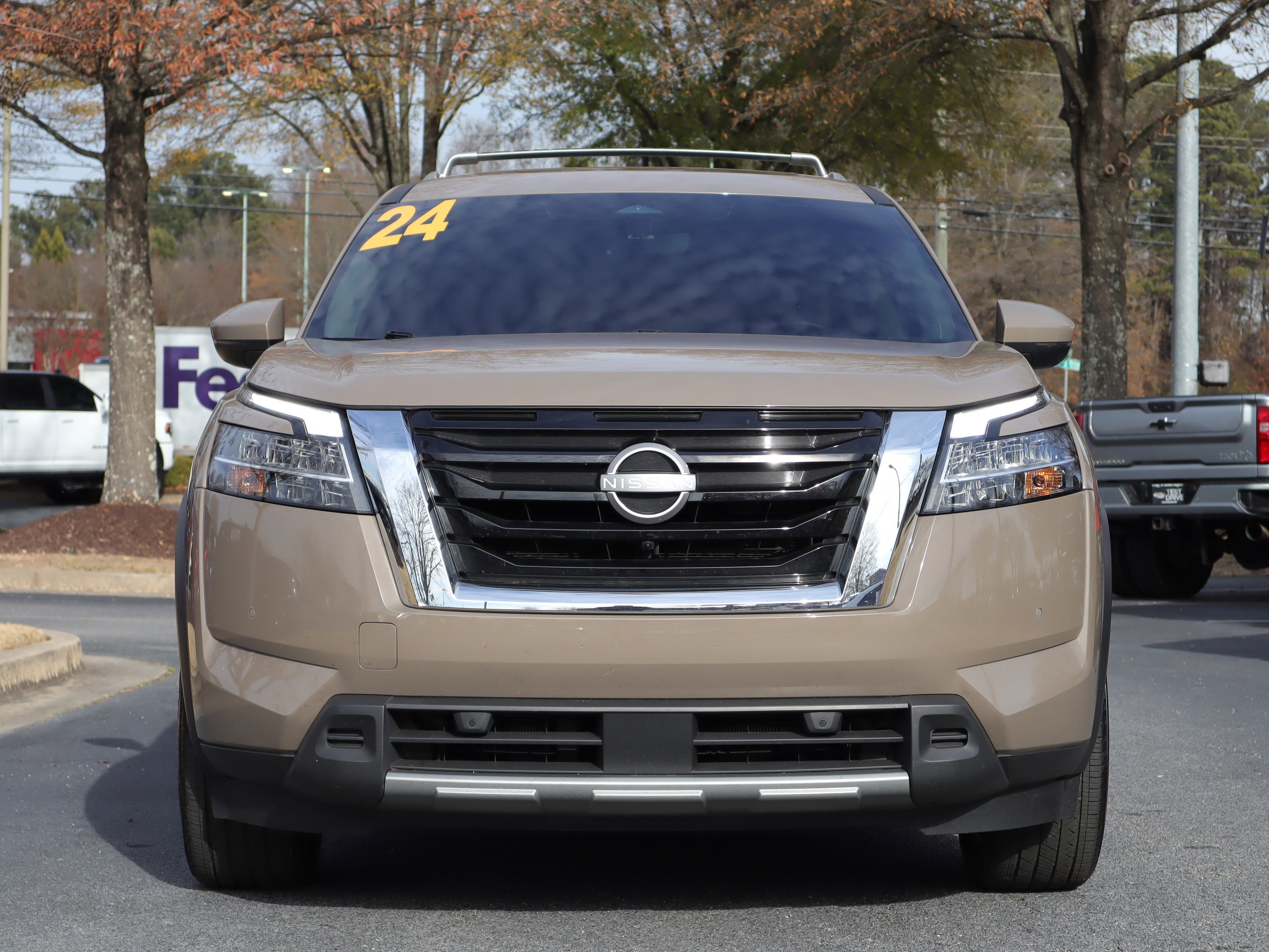 Used 2024 Nissan Pathfinder Platinum image 34