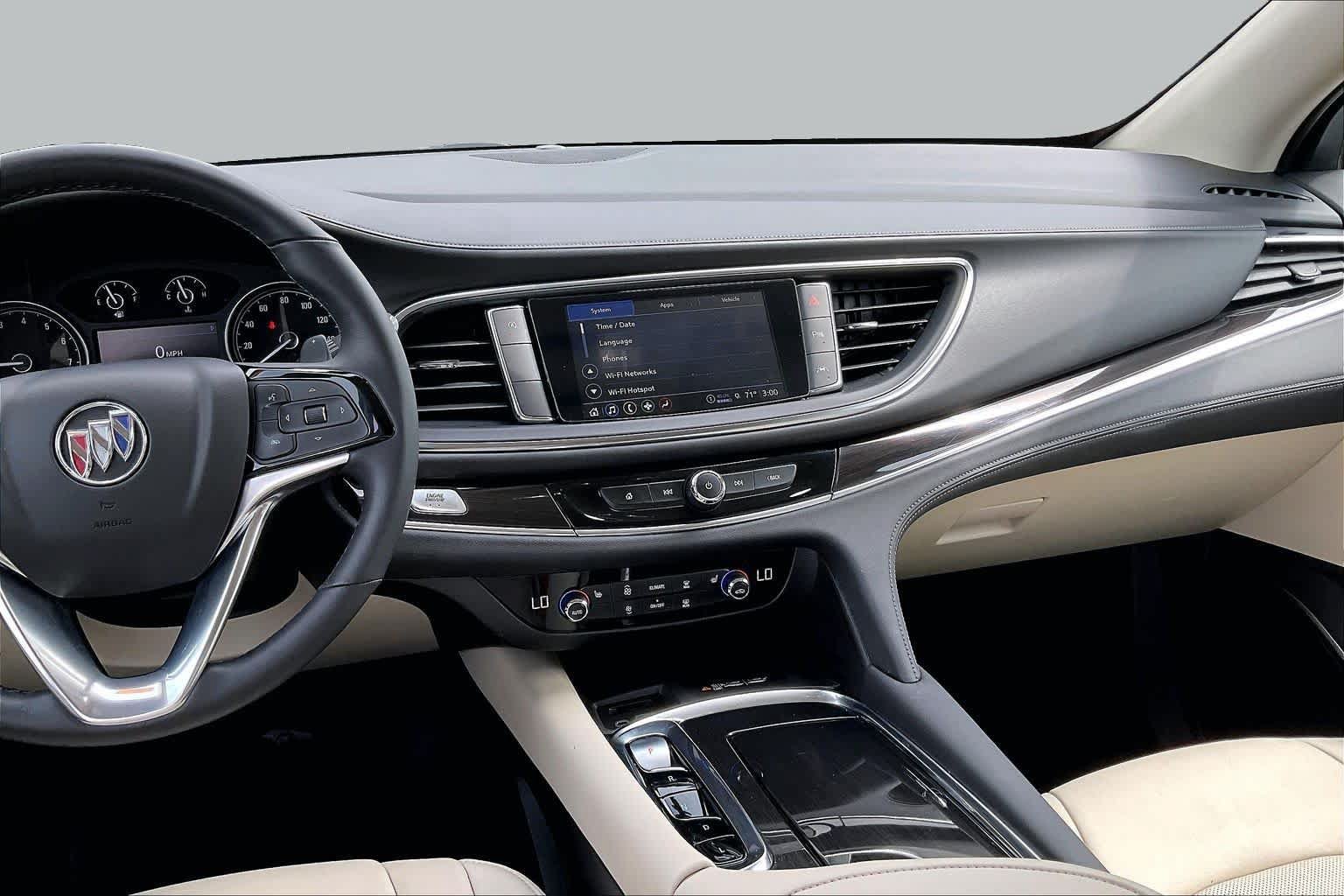 Used 2024 Buick Enclave Essence FWD image 13