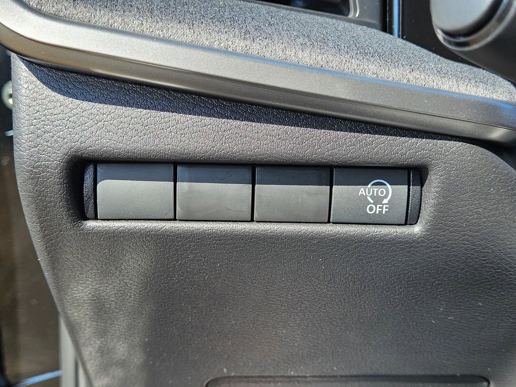 New 2026 Nissan Kicks S image 25