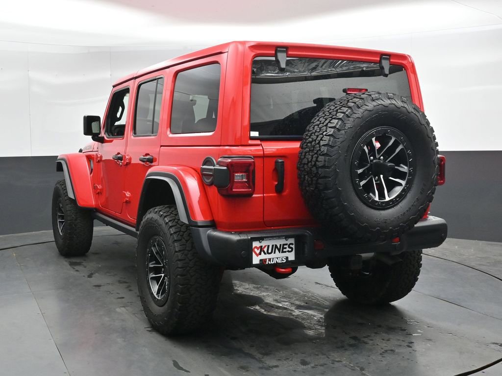 Used 2025 Jeep Wrangler Unlimited Rubicon AWD/4WD image 11