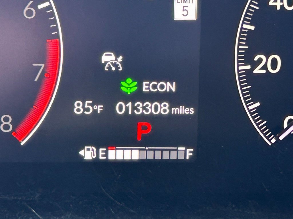 Used 2024 Honda CR-V LX image 18