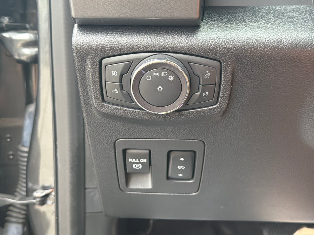 Used 2018 Ford F150 XLT w/ Equipment Group 302A Luxury AWD/4WD image 34