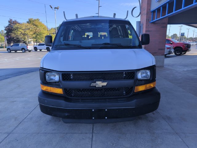Used 2016 Chevrolet Express 2500 RWD image 9