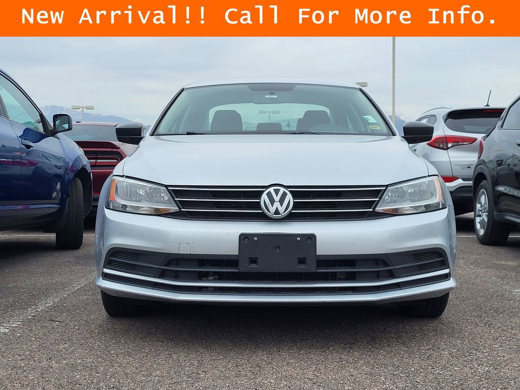 Used 2015 Volkswagen Jetta S image 3