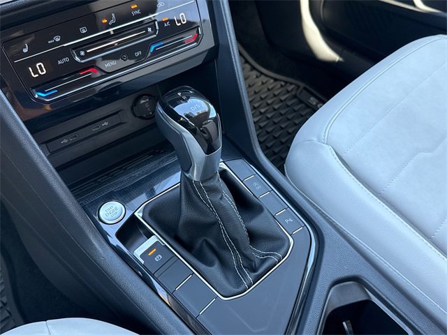 Used 2025 Volkswagen Taos SE image 23