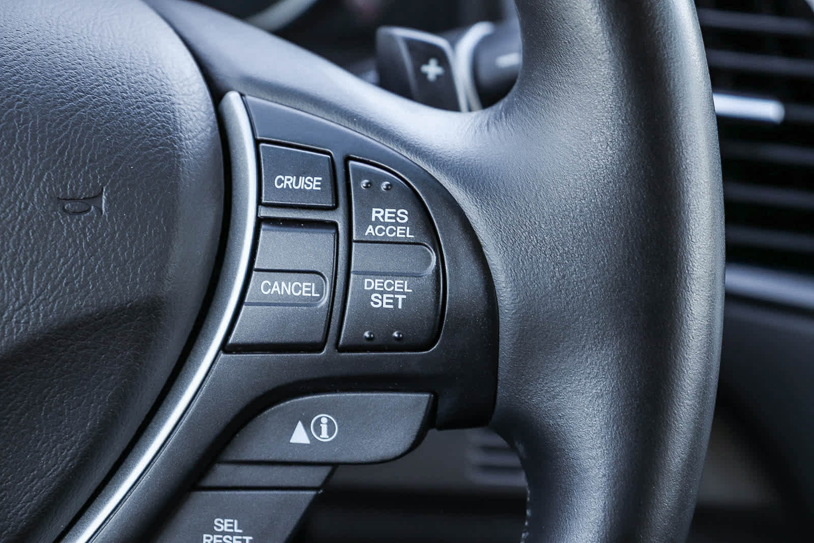 Used 2015 Acura RDX AWD w/ Technology Package image 22