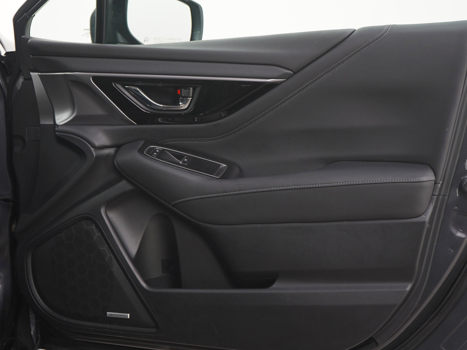 Used 2025 Subaru Outback Limited image 12