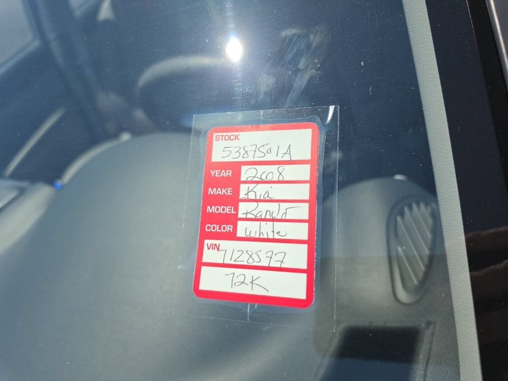 Used 2008 Kia Rondo EX FWD image 7
